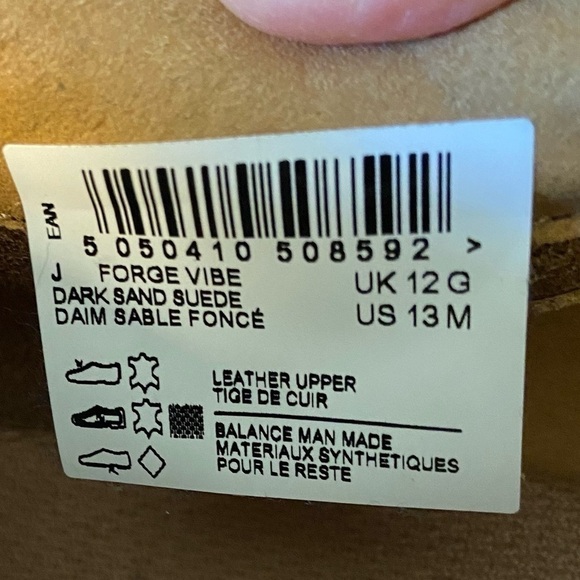 Quality Clarks sand colored suede shoes for ultimate comfort and timeless style. - Picture 3 of 5